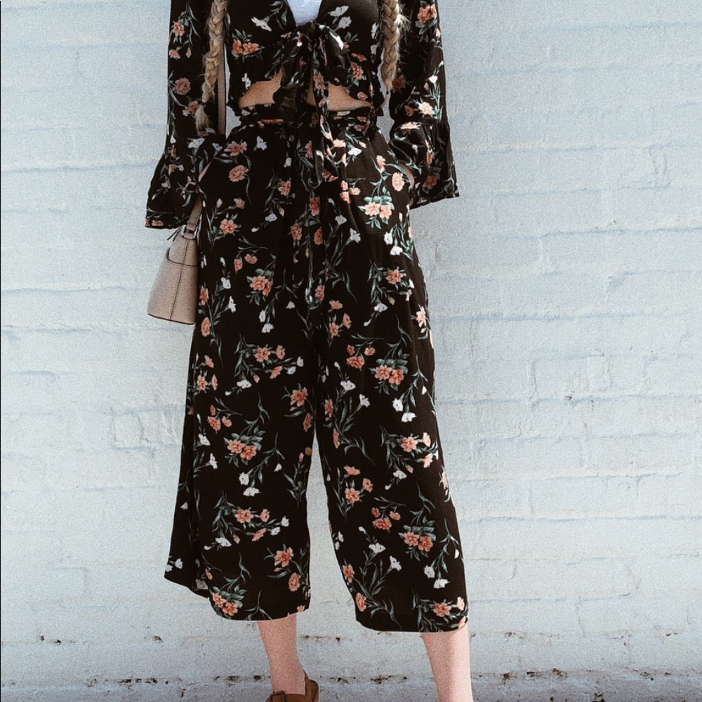 NWT American eagle floral tie palazzo pants